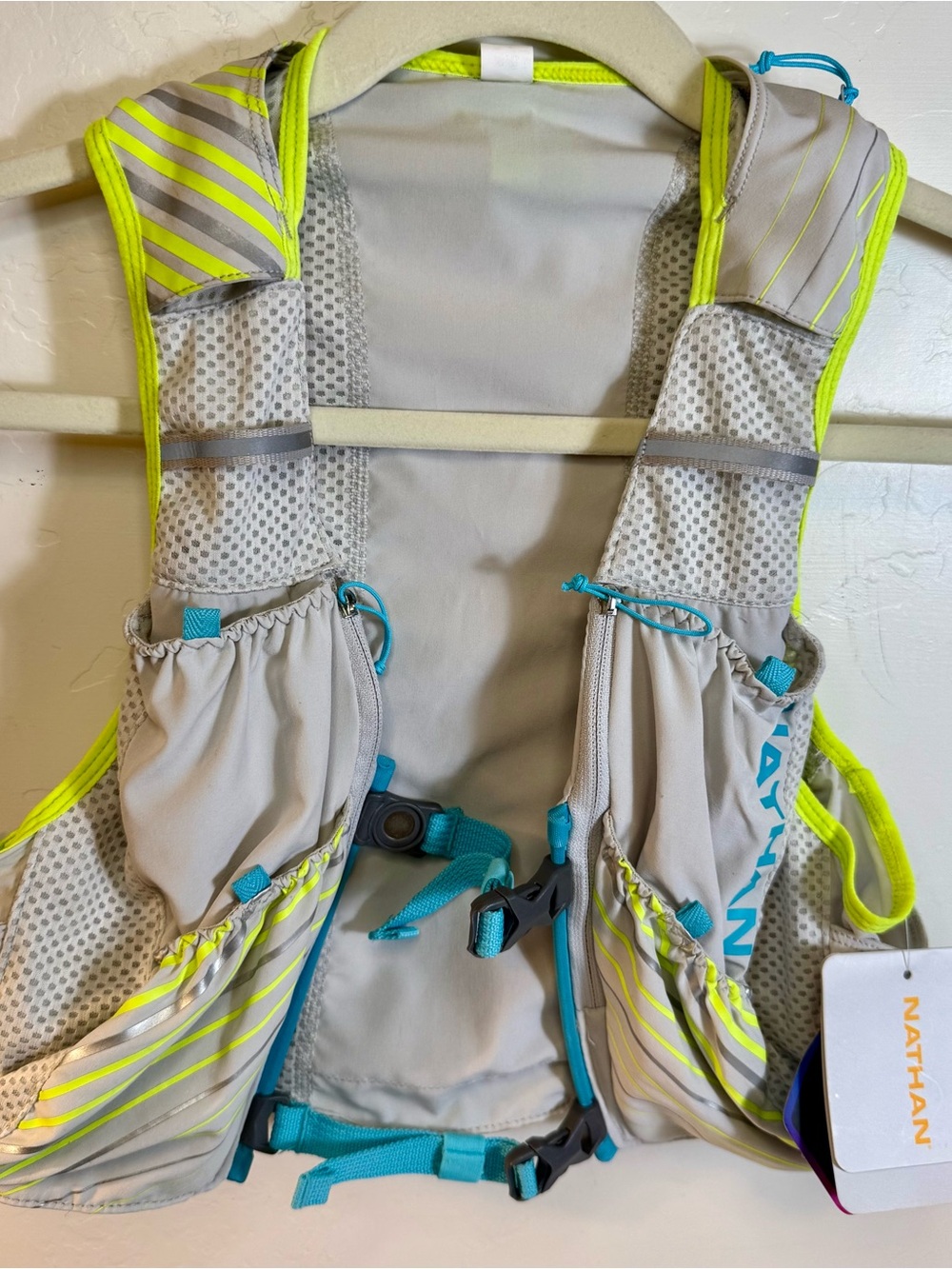 Nathan Pinnacle 12L Women’s Hydration Race Vest NWT Vapor Grey Blue